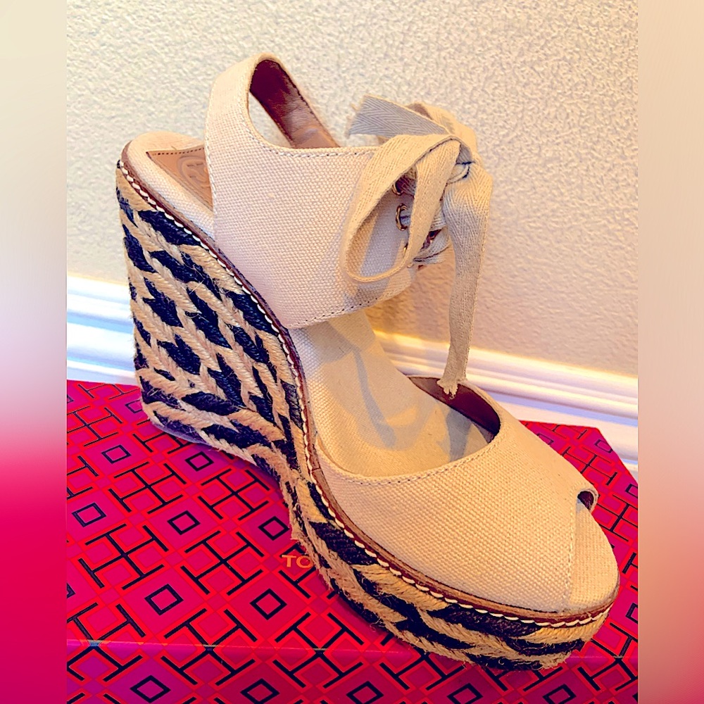 Tory Burch Platform Wedge Espadrilles Beige/Blue Size 6.5